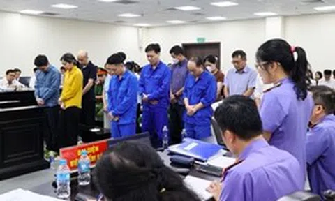 Mức án nghiêm khắc đối với các bị cáo cầm đầu vụ sản xuất thực phẩm chức năng giả