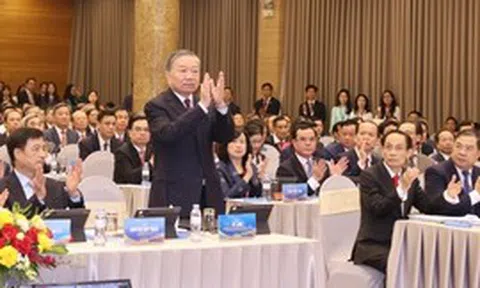 Tổng Bí thư, Chủ tịch nước Tô Lâm dự, phát biểu chỉ đạo Hội nghị Ngoại giao lần thứ 33