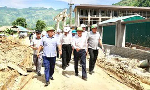 Phó Thủ tướng Lê Tiến Châu kiểm tra tiến độ xây trường phổ thông nội trú liên cấp tại Tuyên Quang