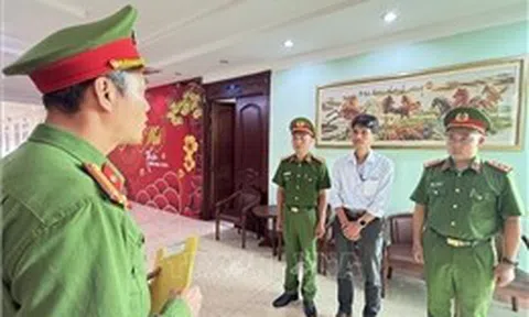 Bắt Giám đốc tạo dựng lòng tin, bán hơn 260 tấn phân bón giả