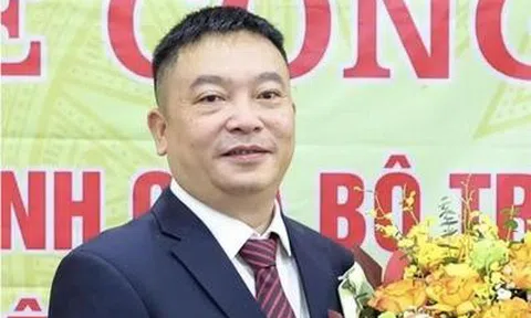 Thu giữ 4,5 tỷ đồng tiền mặt, vàng, sổ đỏ tại nhà cựu Viện trưởng Viện Pháp y tâm thần Trung ương