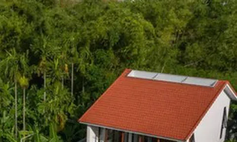 Ngôi nhà mới lấy cảm hứng từ những căn gác chống lũ