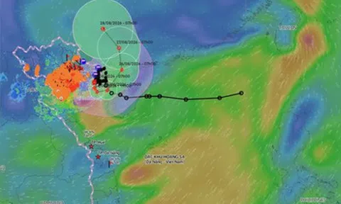 Bão số 4 giật cấp 11, cách Quảng Ninh và Hải Phòng 120km