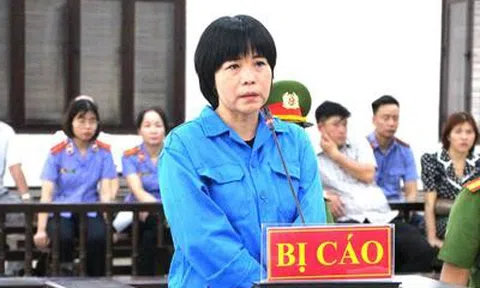 Án chung thân cho người mẹ điều chỉnh camera trước khi con trai tử vong do tai nạn