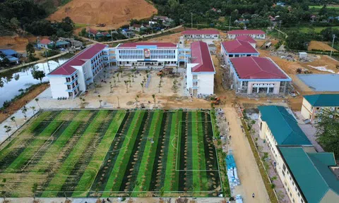 Tăng tốc hoàn thành trường nội trú liên cấp trước ngày khai giảng