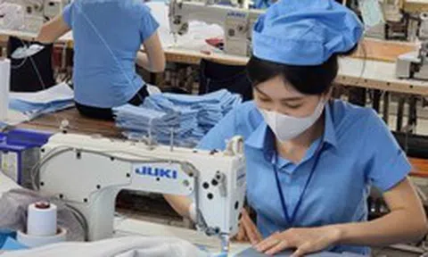Không cho lao động nữ nghỉ 30 phút/ngày khi 'đèn đỏ' bị phạt tới 40 triệu đồng