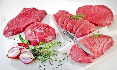 Mua thịt bò, đừng chỉ nhìn màu: Người "sành ăn" nhìn điều này