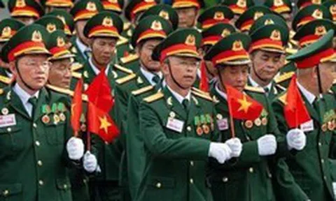 Quy định mới về tiền lương, chế độ trợ cấp đối với sĩ quan nghỉ hưu trước hạn tuổi