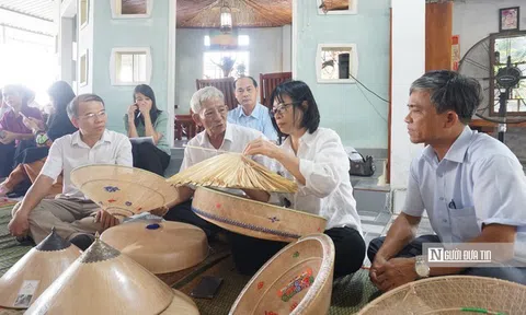 Hướng đi mới cho làng nghề nón ngựa 300 năm tuổi