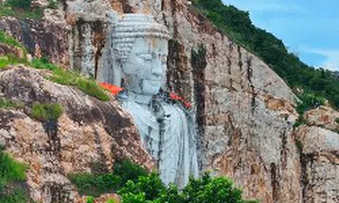 Việt Nam đang làm công trình tượng Phật cao 81m tạc thẳng vào vách núi, sẽ vượt Trung Quốc để lập kỷ lục thế giới