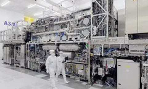 TSMC, Samsung, Intel 'đặt cược' tương lai vào một cỗ máy nặng 150 tấn, giá tương đương một chiếc Boeing 777
