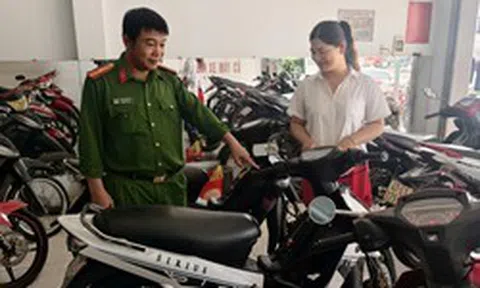 Công an kiểm tra loạt các quán karaoke, tiệm cầm đồ...