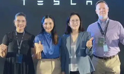 3 lãnh đạo đứng sau Tesla Motors Việt Nam: Người từng có 19 năm tại Apple, người nhiều lần xuất hiện khi Tesla mở thị trường mới