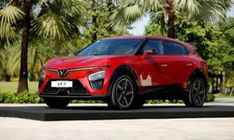 Giá xe VinFast VF 7 mới nhất tháng 9/2026