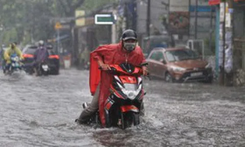 Hà Nội yêu cầu các xã, phường chủ động phương án hỗ trợ người dân ứng phó thiên tai