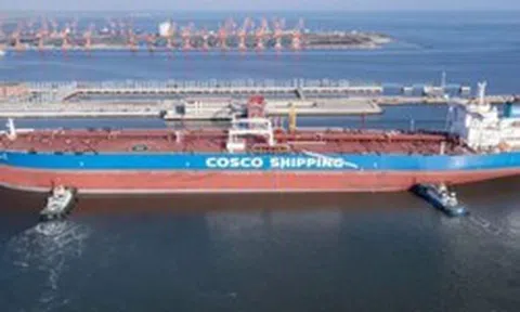 Nhà ga dài 430m, trị giá 12,5 tỷ USD vừa đưa vào vận hành ngay sát vách Việt Nam, tiếp nhận các tàu có trọng tải từ 100.000 đến 300.000 tấn