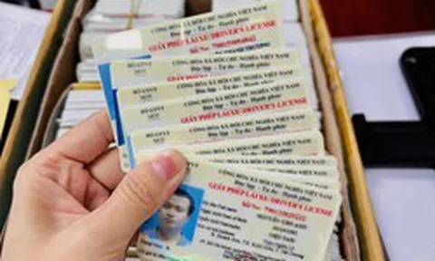 Công an thông báo đến tất cả những người từng giao dịch với Hoàng Trung Hiếu để cấp, đổi giấy phép lái xe