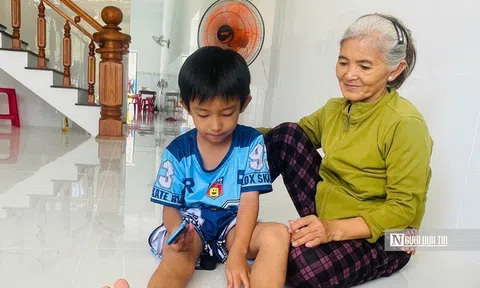 Rời khu sạt lở núi Cấm, người dân yên tâm trong ngôi nhà mới