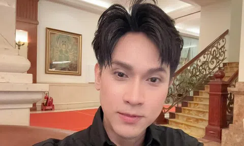 Nam ca sĩ là viện phó, sở hữu khối bất động sản triệu USD, 51 tuổi vẫn lẻ bóng
