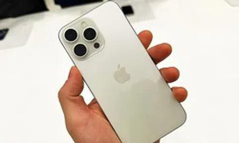 5 chiếc iPhone cũ giảm giá mạnh, đáng mua nhất sau khi iPhone 18 Pro Max ra mắt