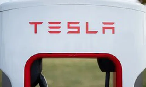 Báo Mỹ: Tesla của Elon Musk khó cạnh tranh với VinFast tại Việt Nam