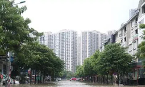 Vì sao khu vực phía Tây Hà Nội liên tục ngập sâu sau mưa lớn?