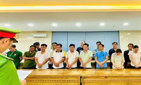Nhóm cán bộ nhận hối lộ để làm ngơ, hợp thức hóa và cấp điện nước cho công trình vi phạm