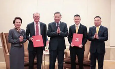 Sun Group bắt tay 'đại gia' Mỹ, nghiên cứu thanh toán không chạm trên tàu điện Phú Quốc