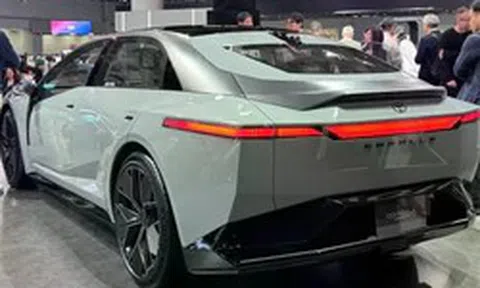 Xe Toyota bán chạy nhất mọi thời đại sắp có màn ‘lột xác’