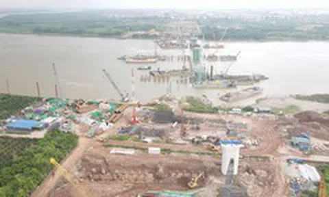 Tăng tốc thi công xây dựng tuyến đường kết nối sân bay Gia Bình với Thủ đô Hà Nội