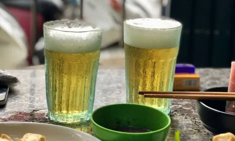 Tối nào cũng uống một chai bia, người đàn ông 62 tuổi bất ngờ khi đi khám