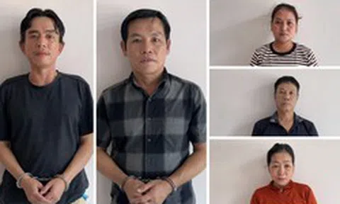 Nhóm doanh nhân dởm dùng đá cuội giả đá thiên thạch, rao giá triệu USD