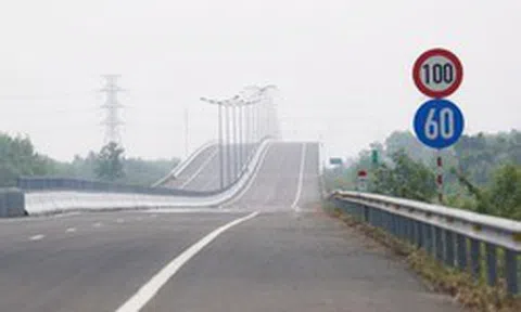 Ngắm cao tốc Bến Lức - Long Thành trước giờ thông xe toàn tuyến
