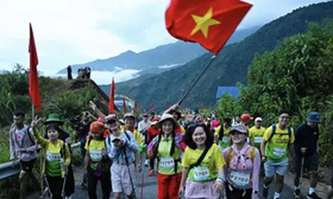 Đánh thức du lịch mạo hiểm từ những cung đường Lai Châu