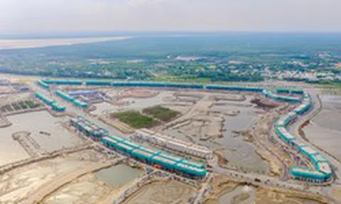 Vingroup của tỷ phú Phạm Nhật Vượng đang xây hơn 20 đại dự án trên cả nước, một doanh nghiệp đối tác cần tuyển 15.000 lái xe, lái máy