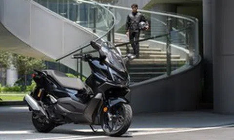 Honda NWZ150 ra mắt với động cơ hybrid, trang bị màn hình TFT và radar chống va chạm, giá bán chưa tới 70 triệu đồng