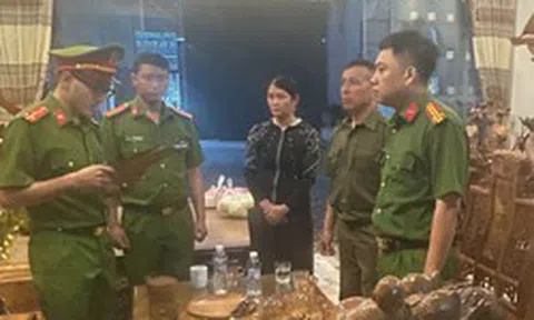 Bắt, khám xét nhà TikToker Thảo Ràn Ri