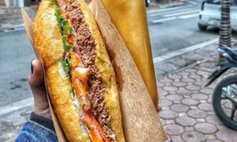 Đề nghị tạm ngừng cơ sở bánh mì liên quan loạt ca nghi ngộ độc ở Quảng Ngãi