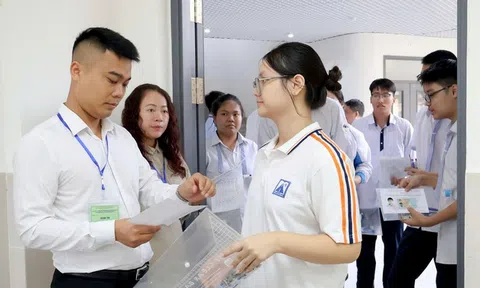 Hà Nội có 37 thủ khoa học sinh giỏi, bất ngờ với số học sinh lớp 11