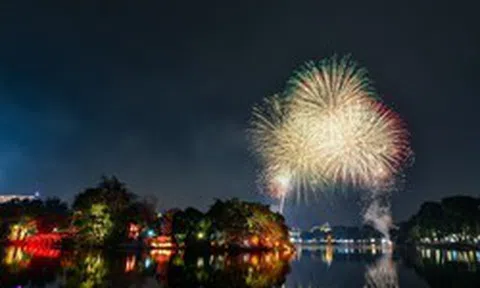 Hà Nội dự kiến bắn pháo hoa tầm cao trong Ngày Văn hóa Việt Nam 24/11