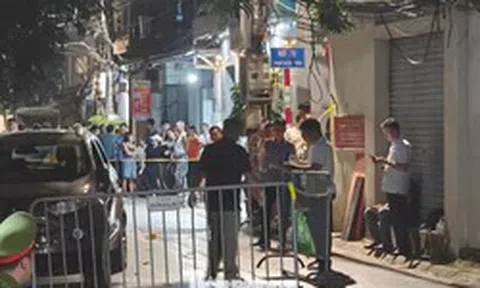 Hà Nội: Người đàn ông bị đâm tử vong trên ô tô, nghi phạm bỏ trốn