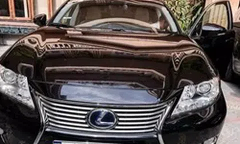 Xe Lexus từng đấu giá 'ế' của bà Trương Mỹ Lan có chủ mới