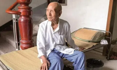 Cụ ông 101 tuổi có thói quen "lạ đời" khiến nhiều người bất ngờ