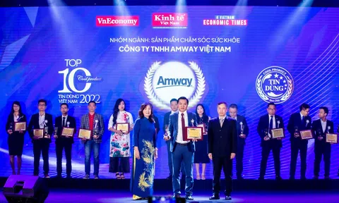NUTRILITE NHẬN GIẢI THƯỞNG “TOP 10 TIN DÙNG VIỆT NAM 2022 NGÀNH SẢN PHẨM CHĂM SÓC SỨC KHỎE”