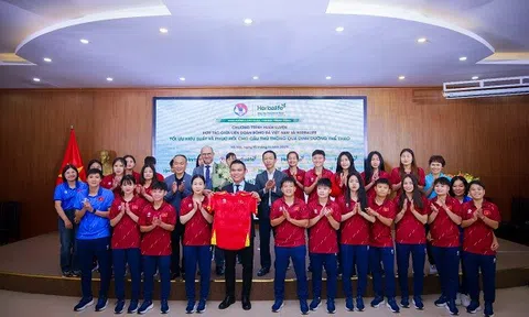 Herbalife Vietnam đồng hành cùng Liên Đoàn Bóng Đá Việt Nam tổ chức buổi đào tạo về dinh dưỡng thể thao nâng cao cho các huấn luyện viên và cầu thủ bóng đá