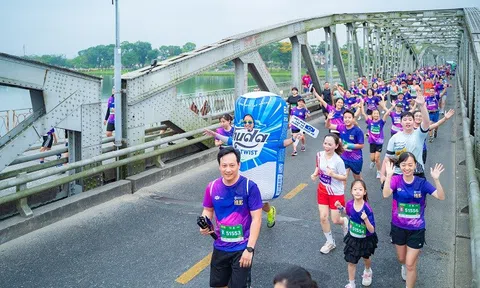 “Con sóng niềm vui” Huda Ice Twist đổ bộ đường đua VnExpress Marathon Huế