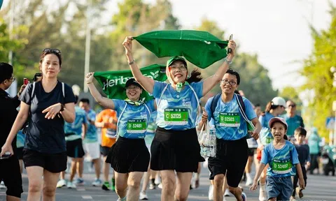 Herbalife Việt Nam tiếp tục đồng hành cùng Giải chạy VnExpress Marathon tại Thành phố Cần Thơ nhằm khuyến khích lối sống năng động và lành mạnh