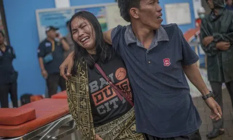 222 người chết do sóng thần ở Indonesia