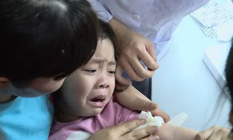 Hàng trăm trẻ mắc sán lợn: Bao giờ nước mắt Thuận Thành thôi rơi?