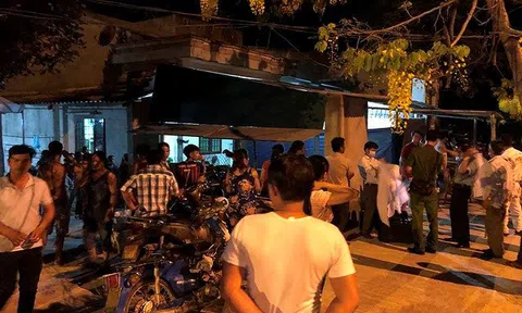 Đổ thuốc độc vào miệng người tình sau đó tự tử